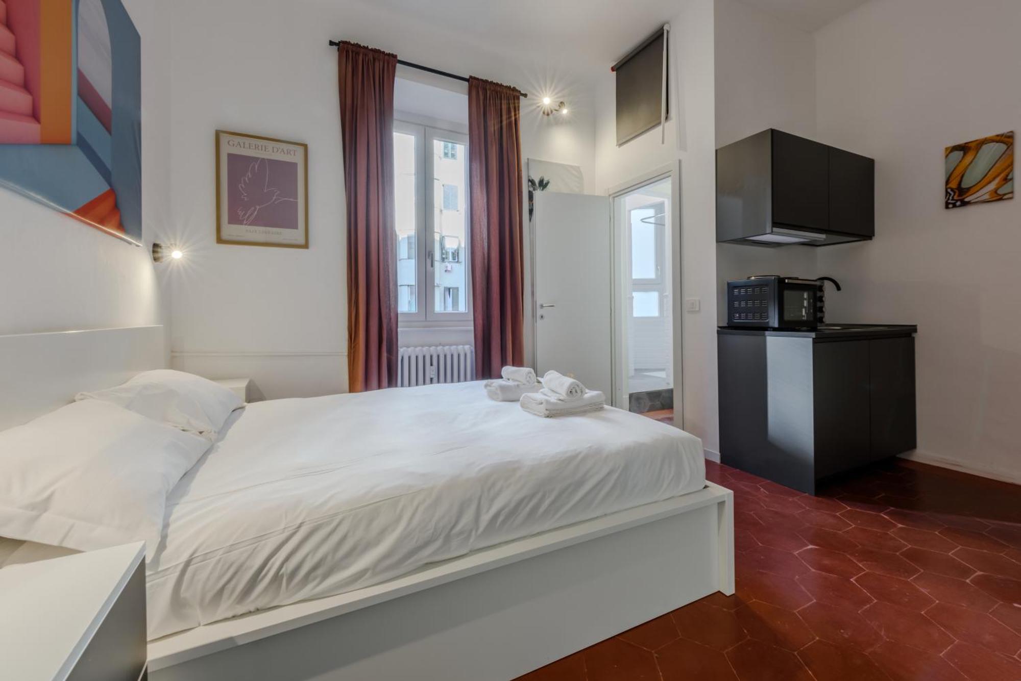 New And Functional Apartments Near The Metro Milan Exterior photo